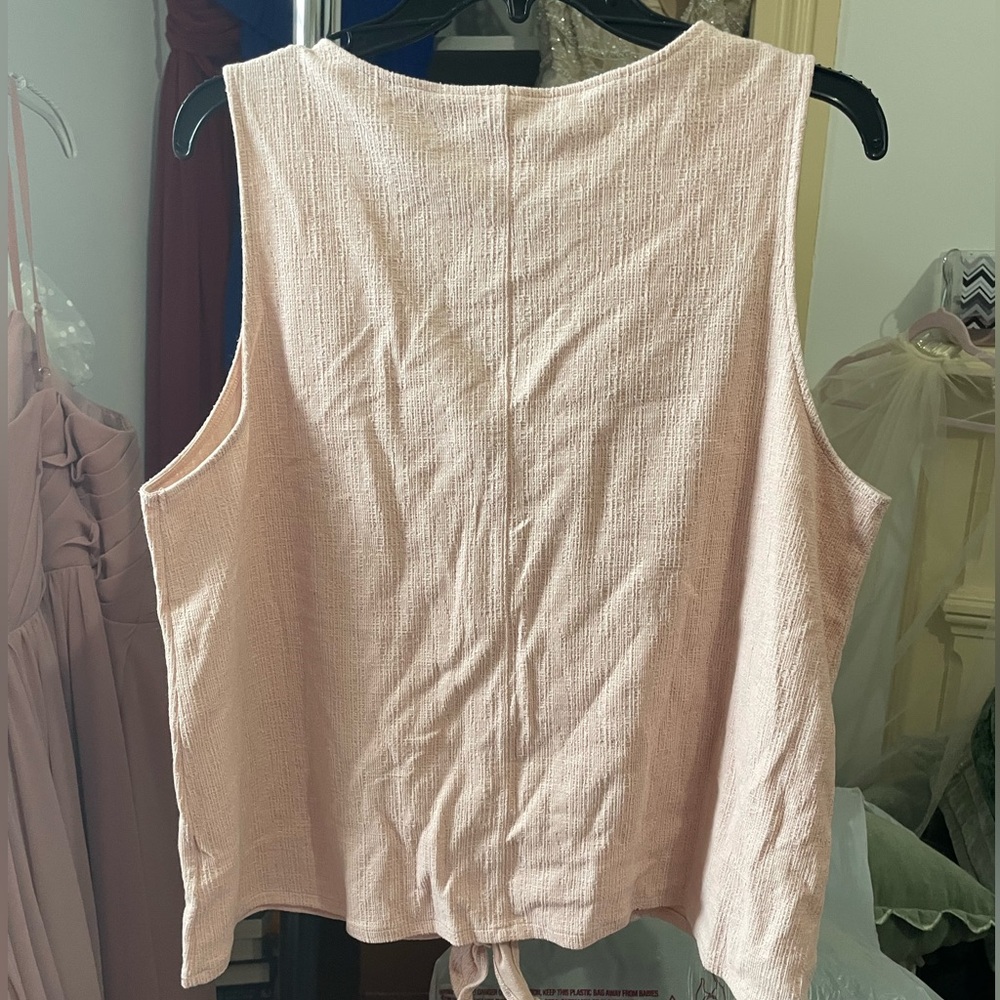 Old Navy Blush Pink Tie-Front Button Tank - Picture 3 of 3